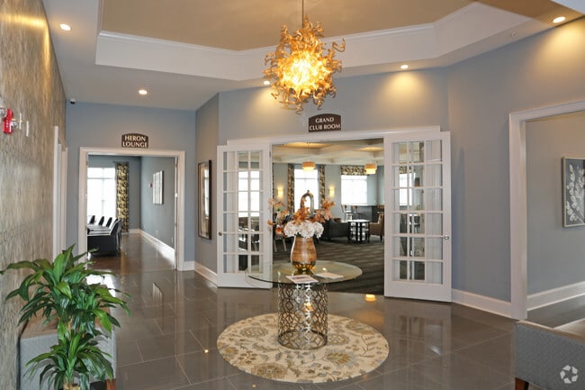 Clubhouse - Heron Pointe