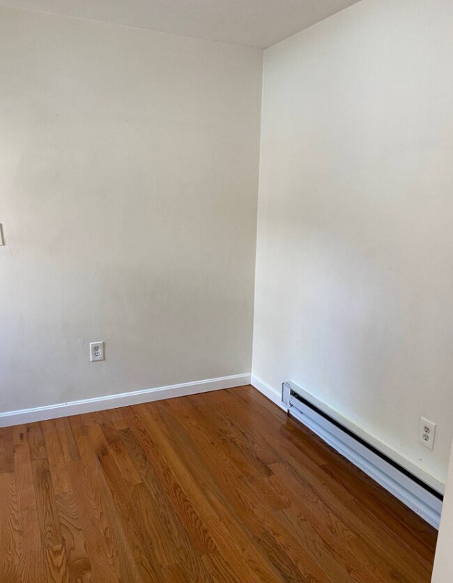 Photo - 31 Chelsea St Condo Unit 1R