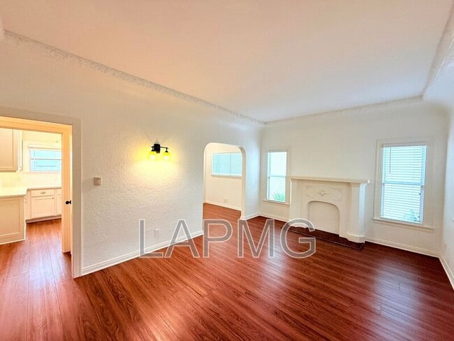 Photo - 2751 Pomeroy Ave