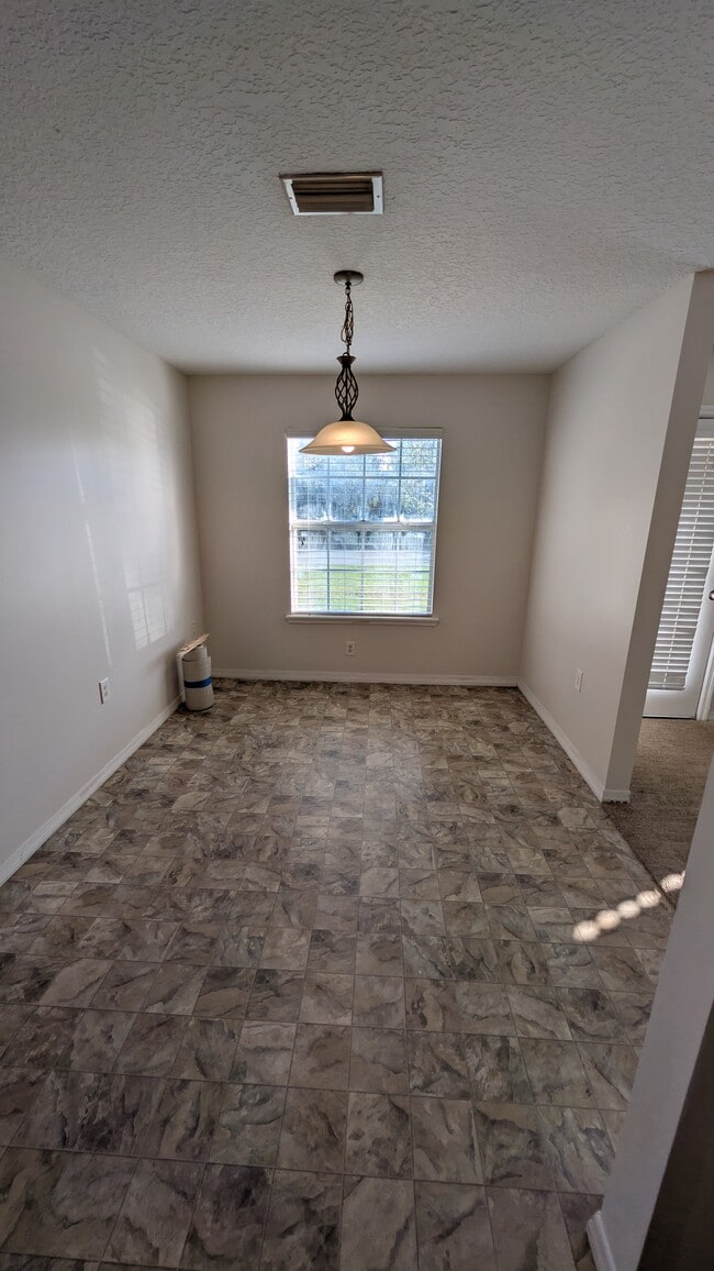 Photo - 7594 Taylor Field Rd