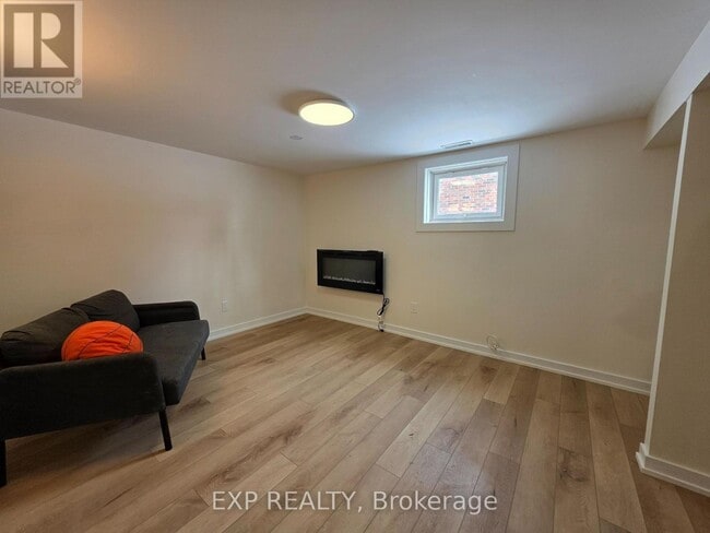 Photo - 77 Kulpin Ave