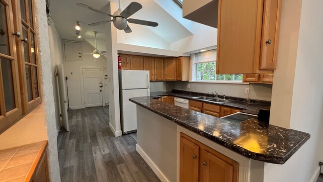 Photo - 122 Lafayette Road