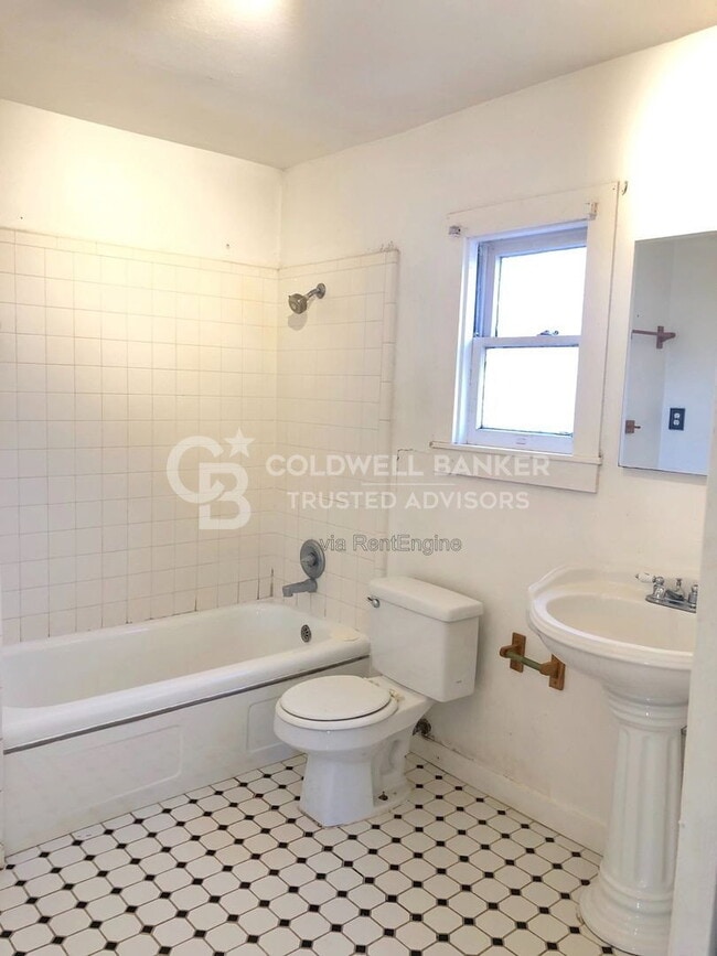 Photo - 2612 27th St