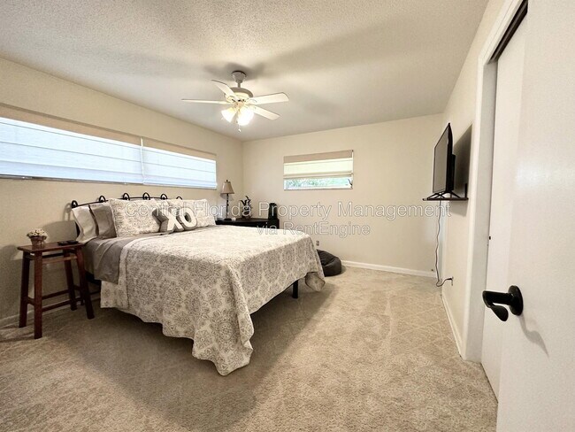 Photo - 3137 Thistlehill Dr
