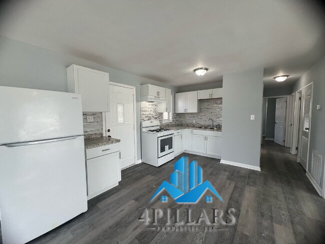 Photo - "Beautiful 3-Bedroom Home with Ample Stora...