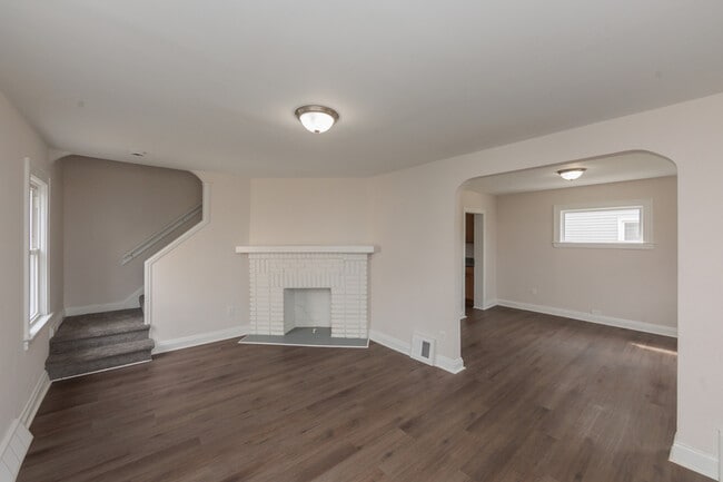 Photo - 21870 Ball Ave