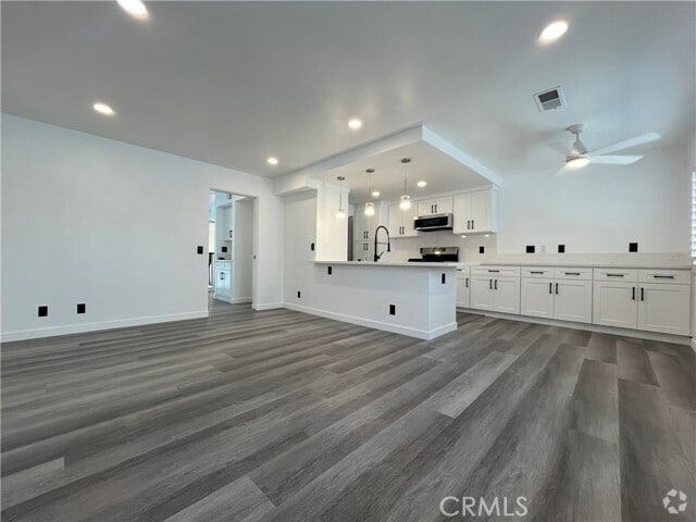 Building Photo - 4640 Glencoe Ave Rental