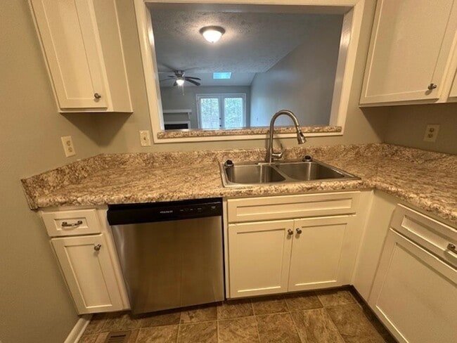 Photo - 1190 Wrenwood Ct