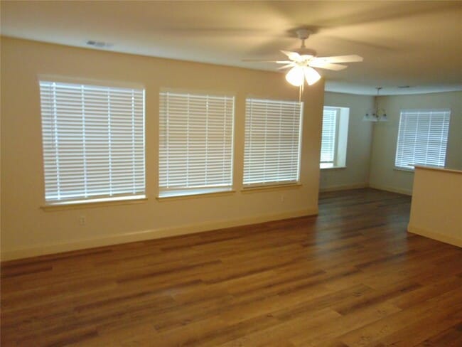 Photo - 11611 James B Connolly Ln