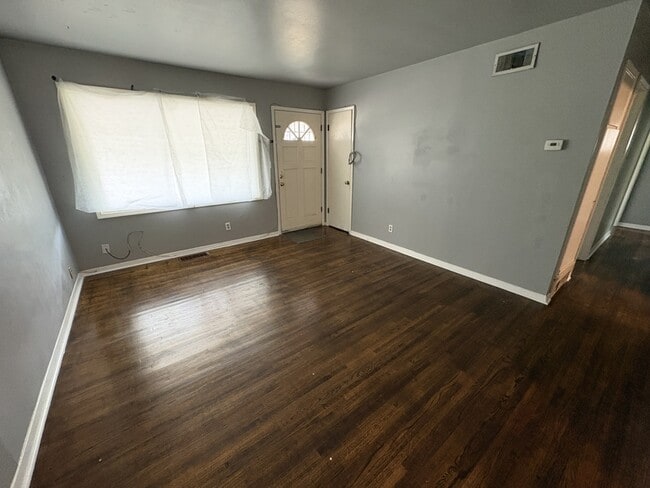 Photo - 2442 N Pittsburg Ave