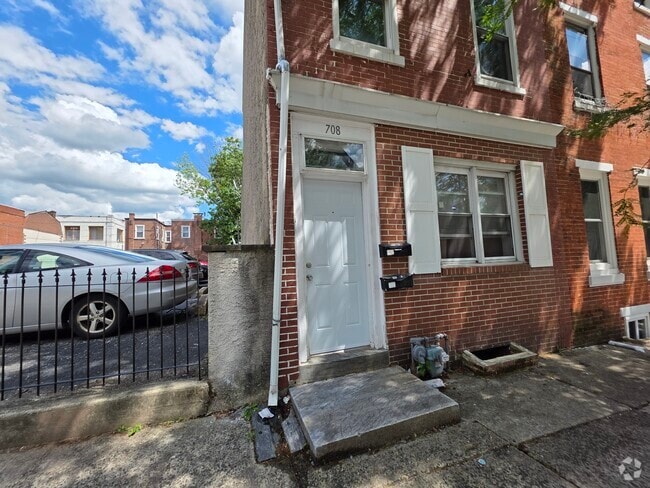 Building Photo - 708 Swede St Unit 2 Rental