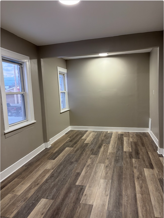 Photo - Spacious Open Concept Fully Renovated 3Bedroom 2 Bath Home