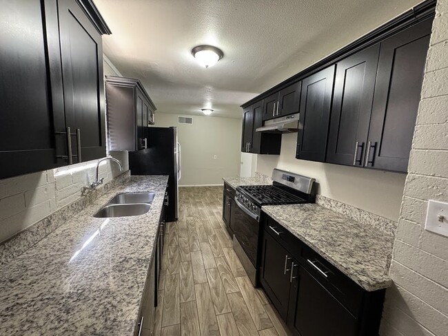 Photo - 4738 N 47th Ave