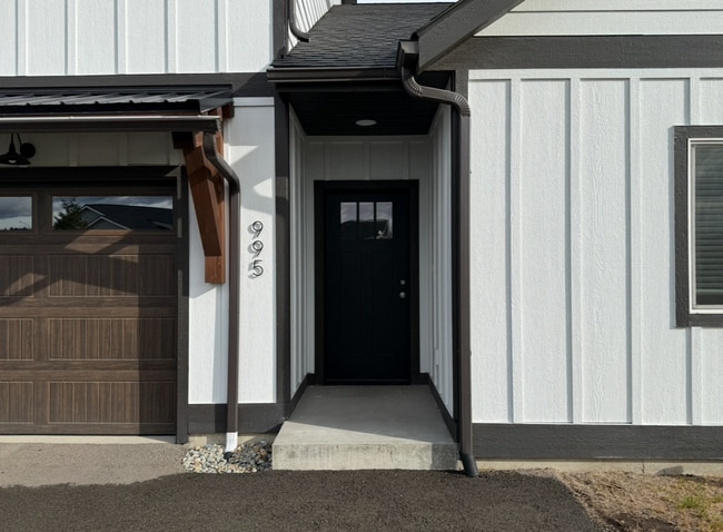 Photo - Modern Kalispell Home