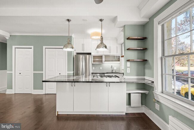 Photo - 1404 26th St NW Unit 1