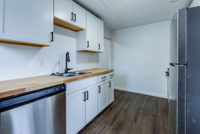 Photo - 1533 Arlington Ave Unit Apt 1 (First Floor)