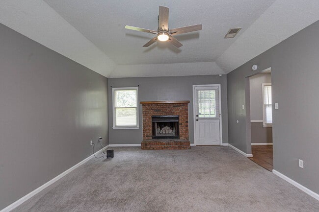 Photo - Move-In Ready 3/2 in Columbus | Appliances + W/D + Lawn Care + Pest Control Included | $1,650/mo