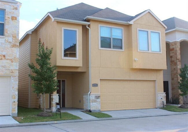 Building Photo - 12623 Ashford Shore Dr Rental
