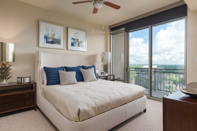 Photo - 7 Riverway Unit 1707