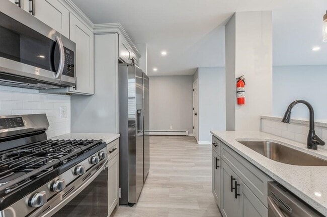 Photo - 260 Randolph Ave Unidad 2