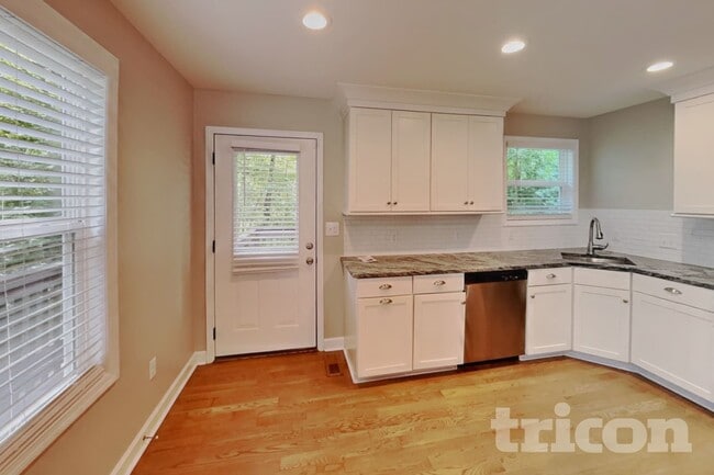 Photo - 1026 Chelsea Dr