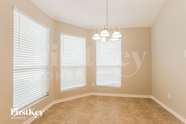 Photo - 16985 Valiant Oak St