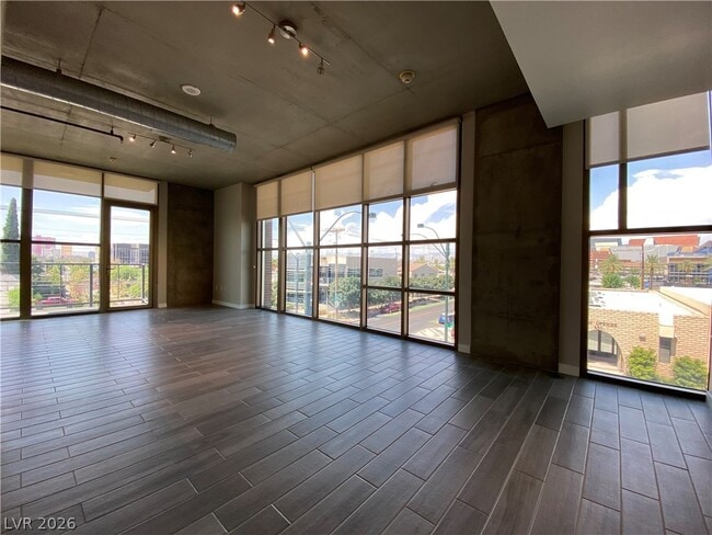 Photo - 353 E Bonneville Ave Unit 339