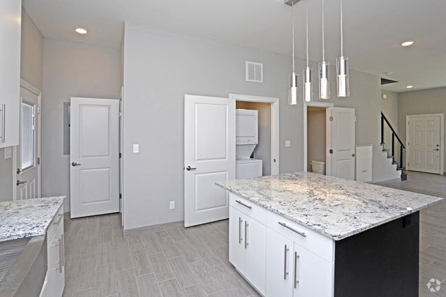 2BR, 2.5BA - 1200 SF