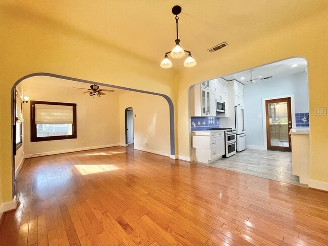 Photo - 4941 10th Ave