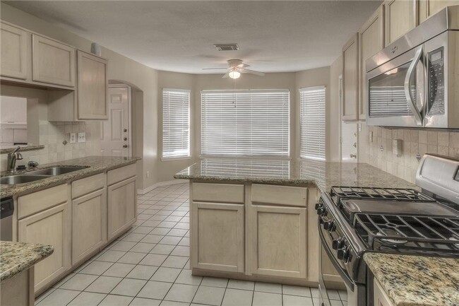 Photo - 19223 Twin Buttes Dr