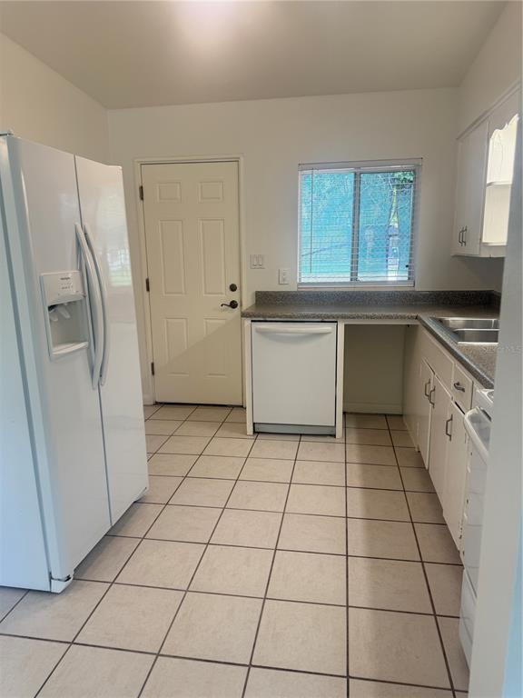 Photo - 8 E Evans St