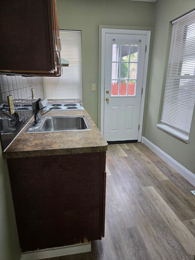 Photo - 408 N Eighth St Unidad 409 Refwal