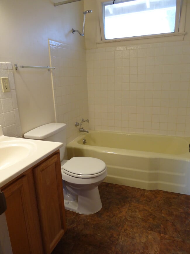 Photo - 403 N 17th St Unit 1