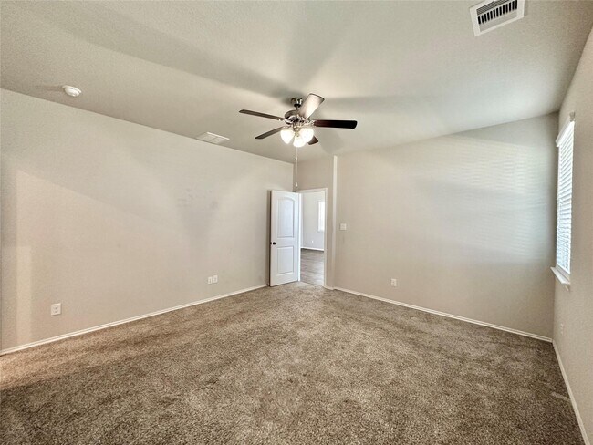 Photo - 5410 Pembrokeshire Cir