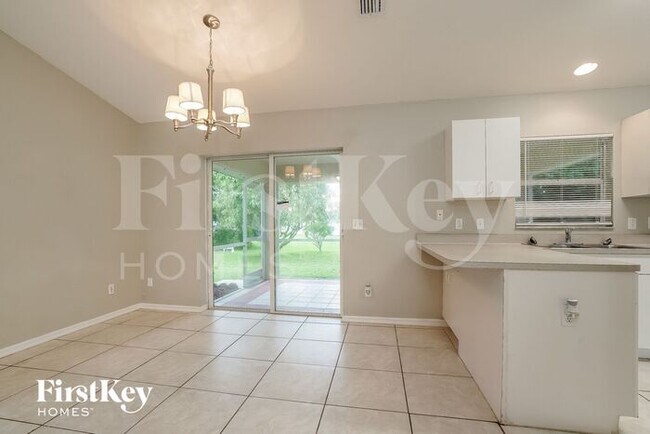 Photo - 1723 SW 2nd Ave