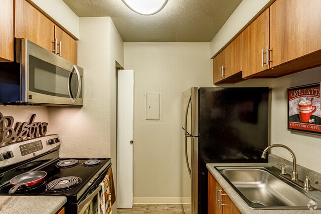 1BR, 1BA - The Overlook