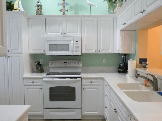 Photo - 9630 Club S Cir Unit 6309