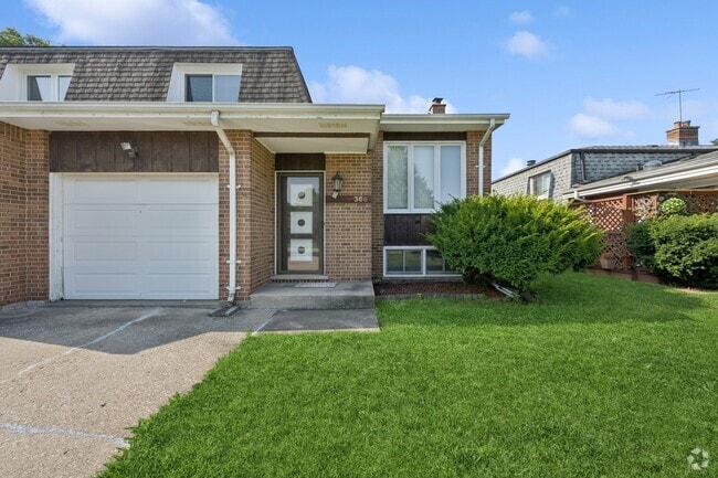 Building Photo - 366 Manning Dr Rental