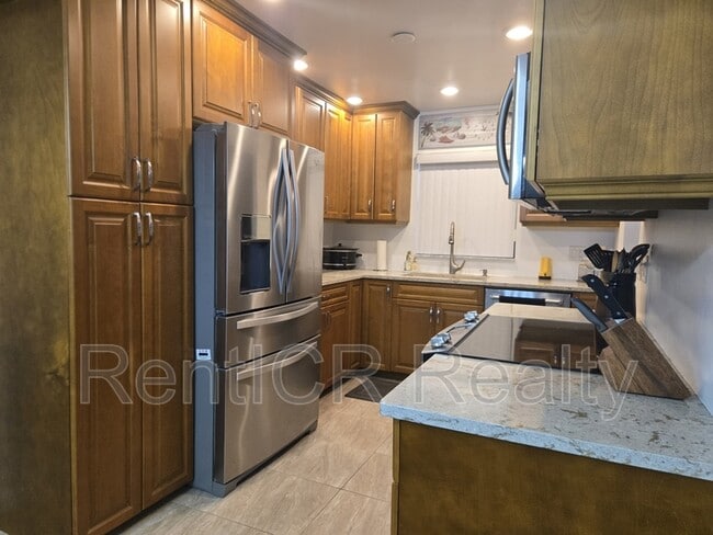14255 Rosemary Ln