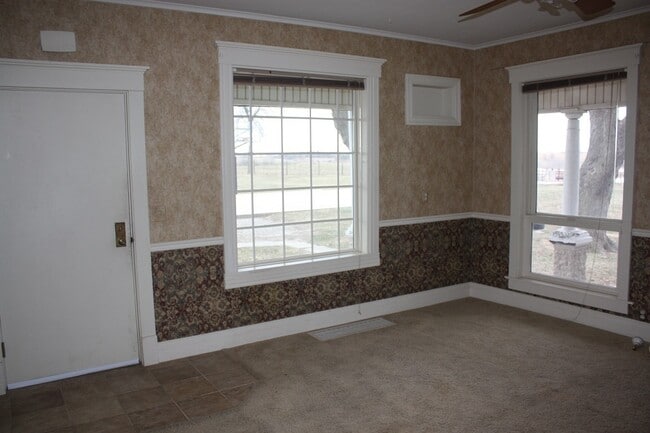 Photo - Acreage Nestled In City Of Pella