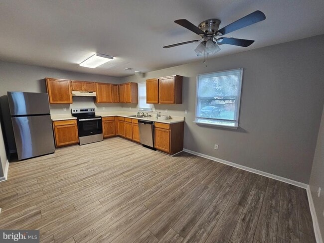 48 E Gay St