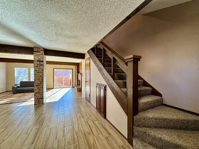 Photo - 1622 Windhill Ave