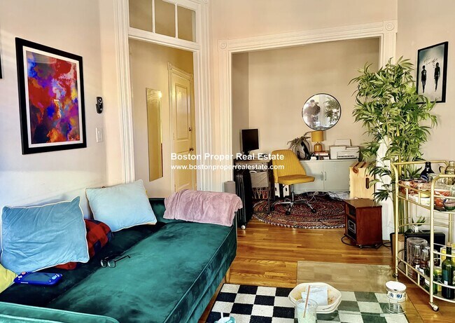 Photo - 52 Saint Germain St