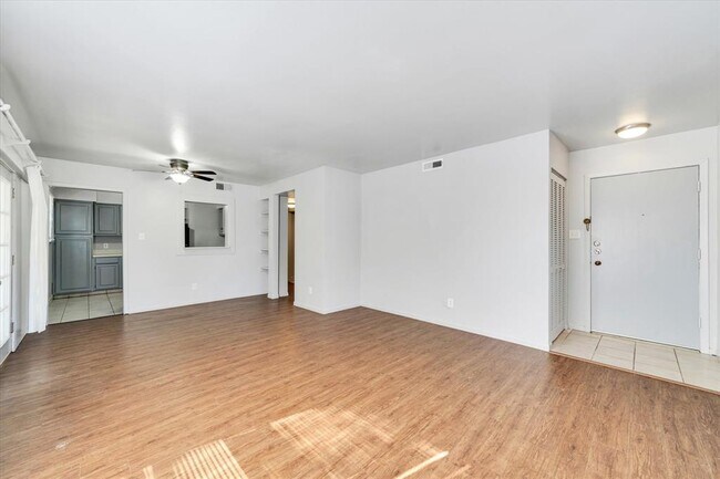 Photo - 1130 Bois D'Arc St