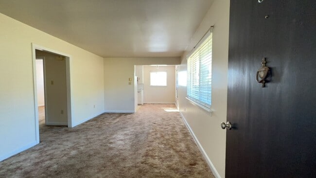 Photo - Jeanette Avenue-1041/1043 (Duplex) Unit 1041