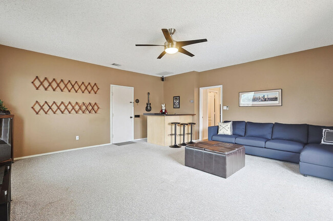 Building Photo - 2080 Kamla Rd Rental