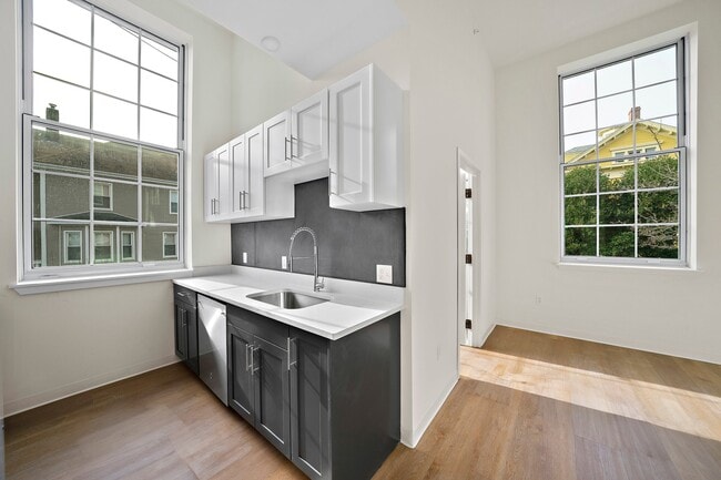 121 North