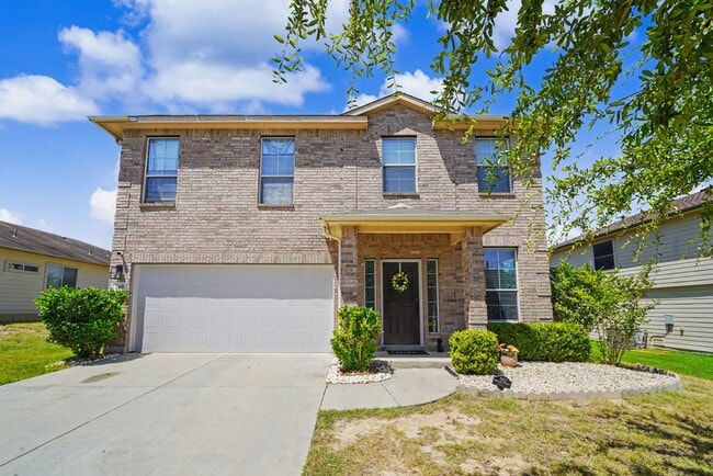 Building Photo - Spacious Schertz Home with Game Room - Realtor Commission: $500