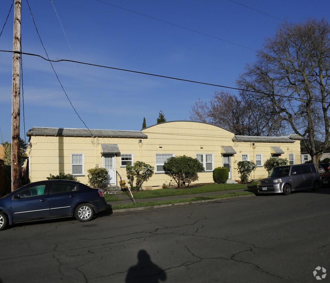 Photo - Green Gables Apartment