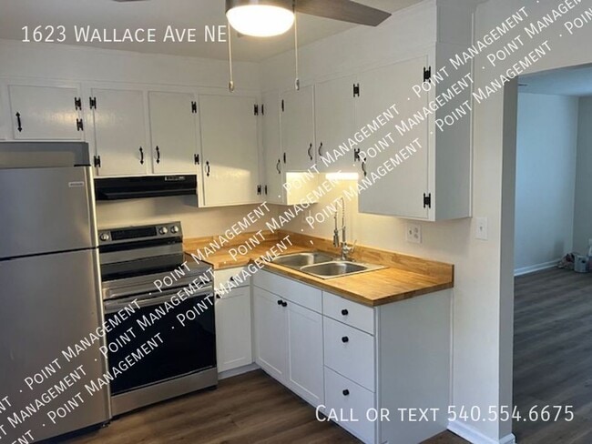 Photo - 1623 Wallace Ave NE
